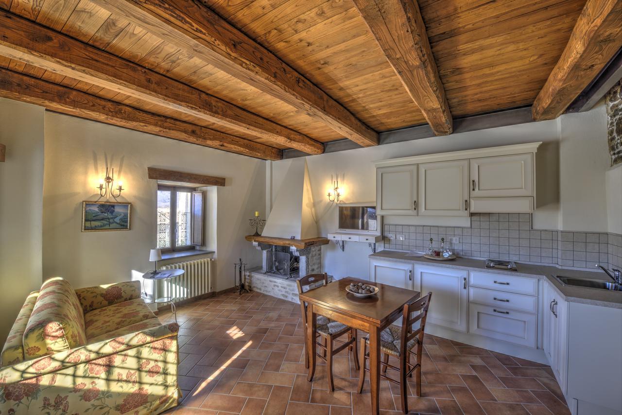 Borgotufi Albergo Diffuso Castel del Giudice ภายนอก รูปภาพ