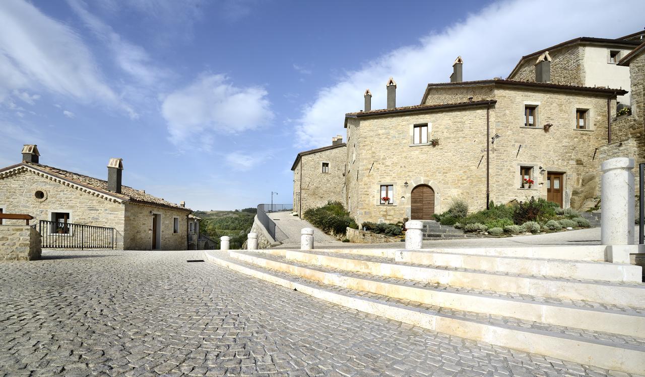 Borgotufi Albergo Diffuso Castel del Giudice ภายนอก รูปภาพ