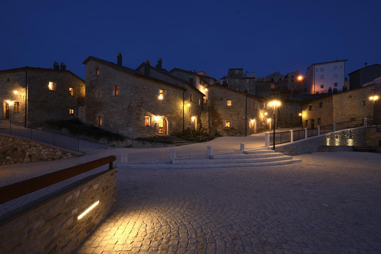 Borgotufi Albergo Diffuso Castel del Giudice ภายนอก รูปภาพ