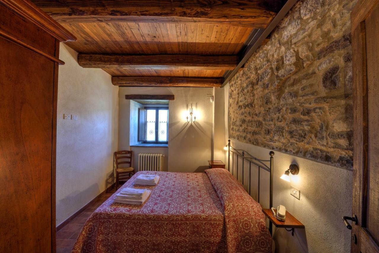 Borgotufi Albergo Diffuso Castel del Giudice ภายนอก รูปภาพ