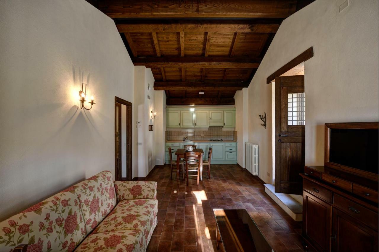 Borgotufi Albergo Diffuso Castel del Giudice ภายนอก รูปภาพ
