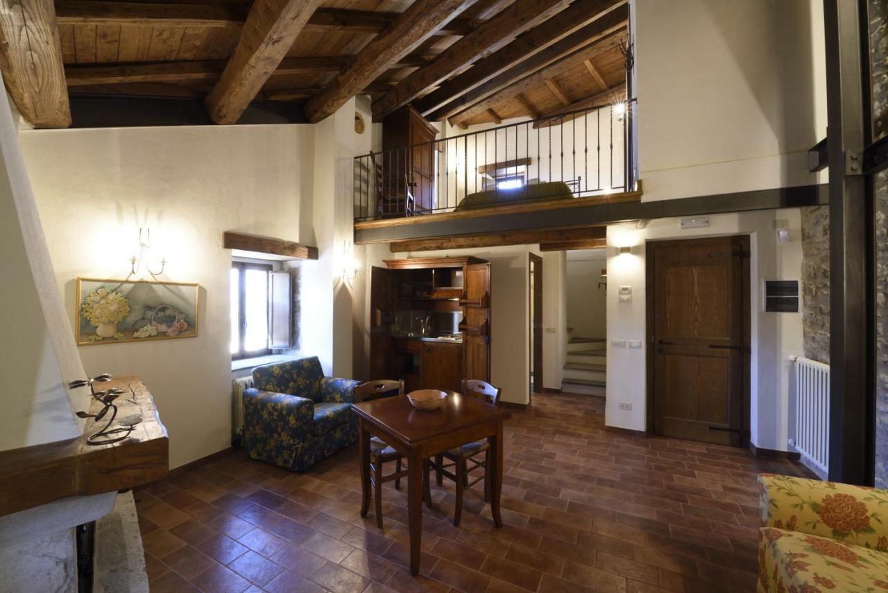 Borgotufi Albergo Diffuso Castel del Giudice ภายนอก รูปภาพ